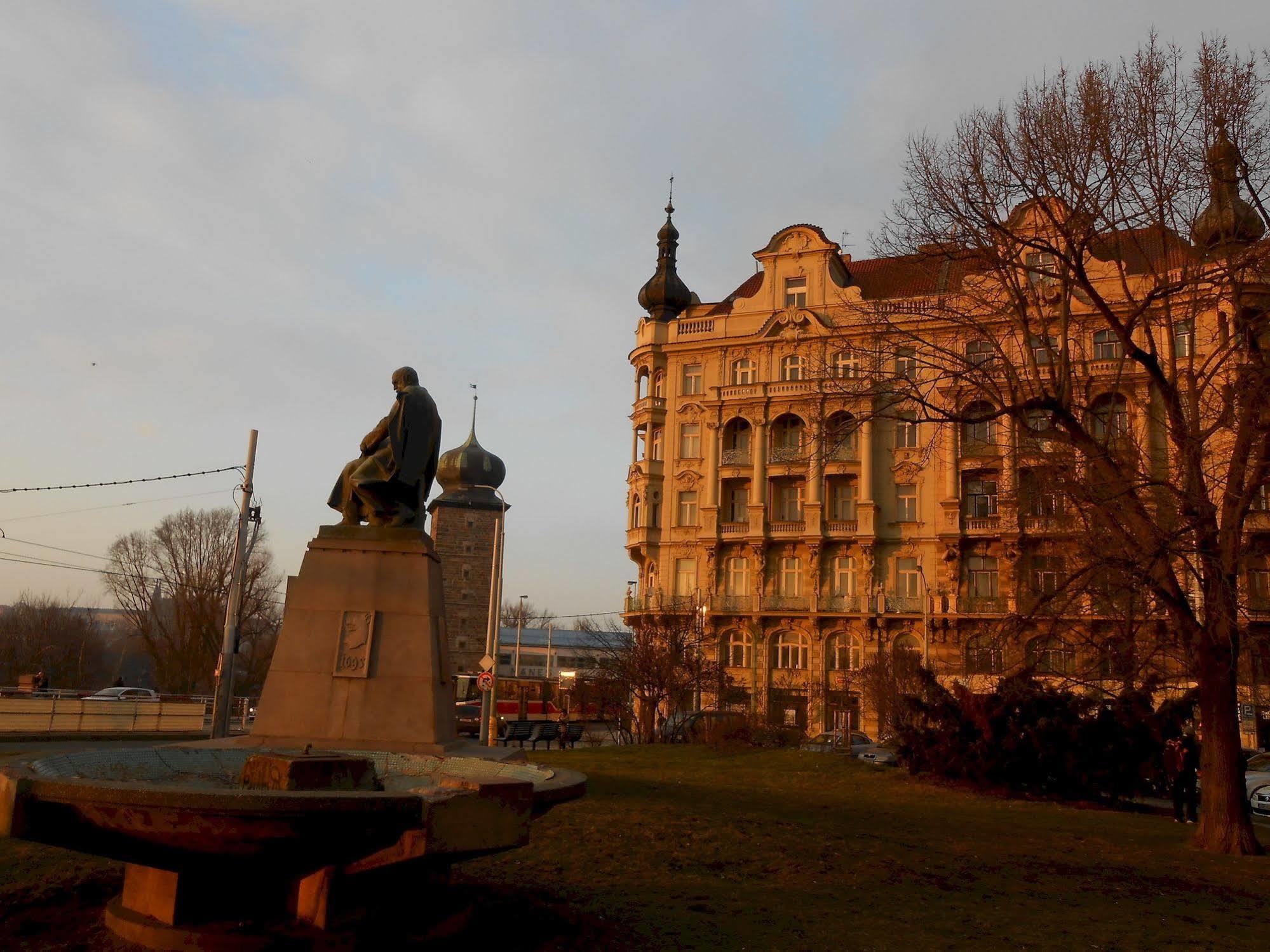 The Palace Suites And Apartments Prague Ngoại thất bức ảnh