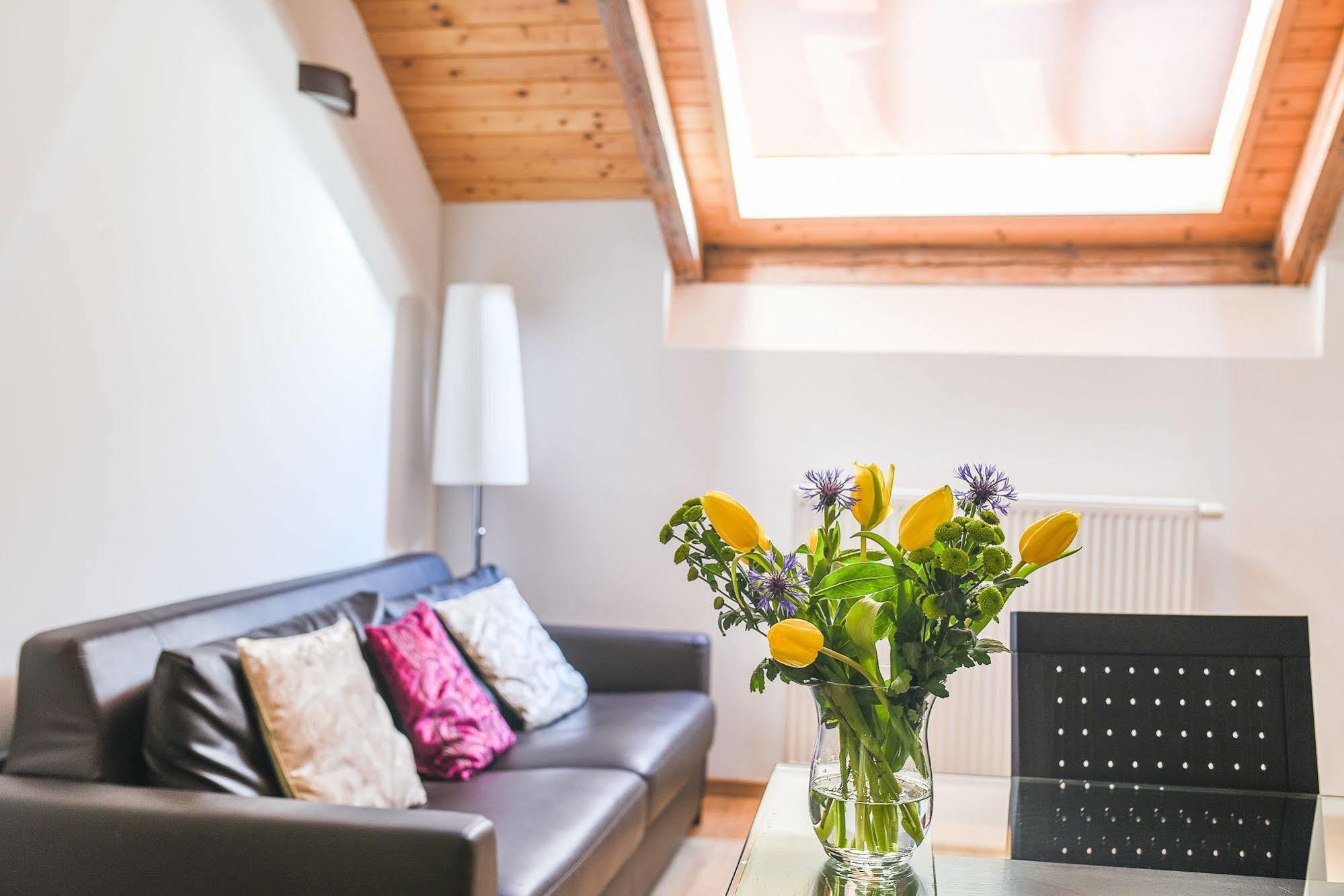 The Palace Suites And Apartments Prague Ngoại thất bức ảnh