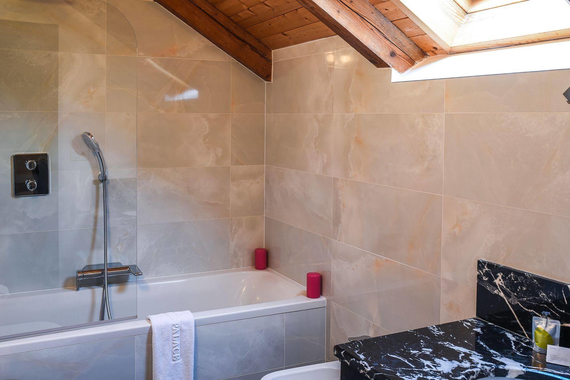 The Palace Suites And Apartments Prague Ngoại thất bức ảnh