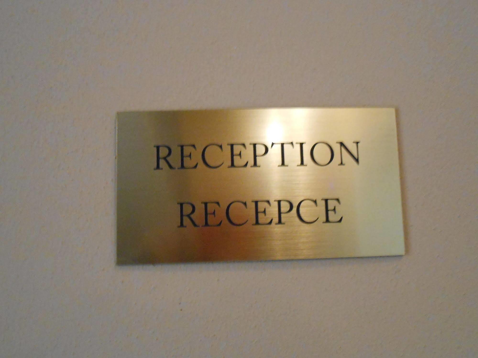 The Palace Suites And Apartments Prague Ngoại thất bức ảnh